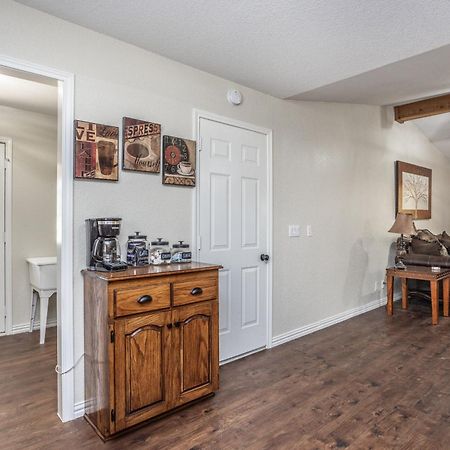 Tranquil 3-Bedroom Cabin Near Winstar Casino แทกเกอร์วิลล์ ภายนอก รูปภาพ